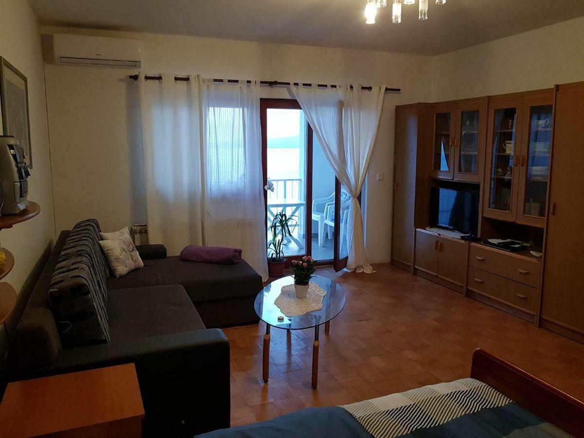 Apartman Ada Senj  Exteriör bild
