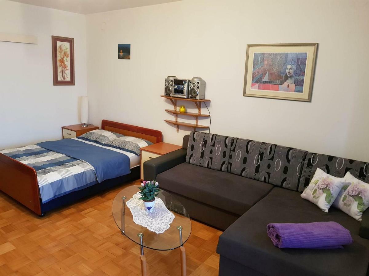 Apartman Ada Senj  Exteriör bild
