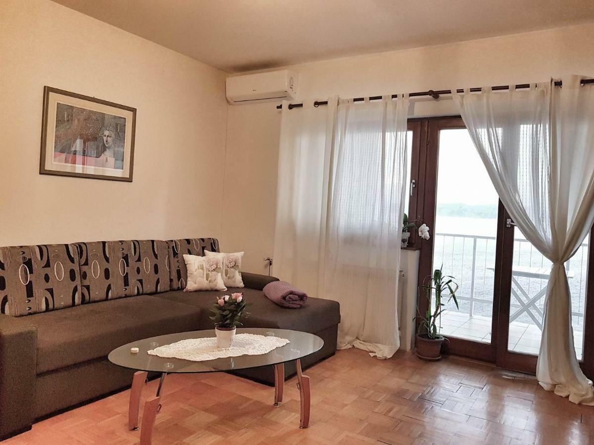 Apartman Ada Senj  Exteriör bild
